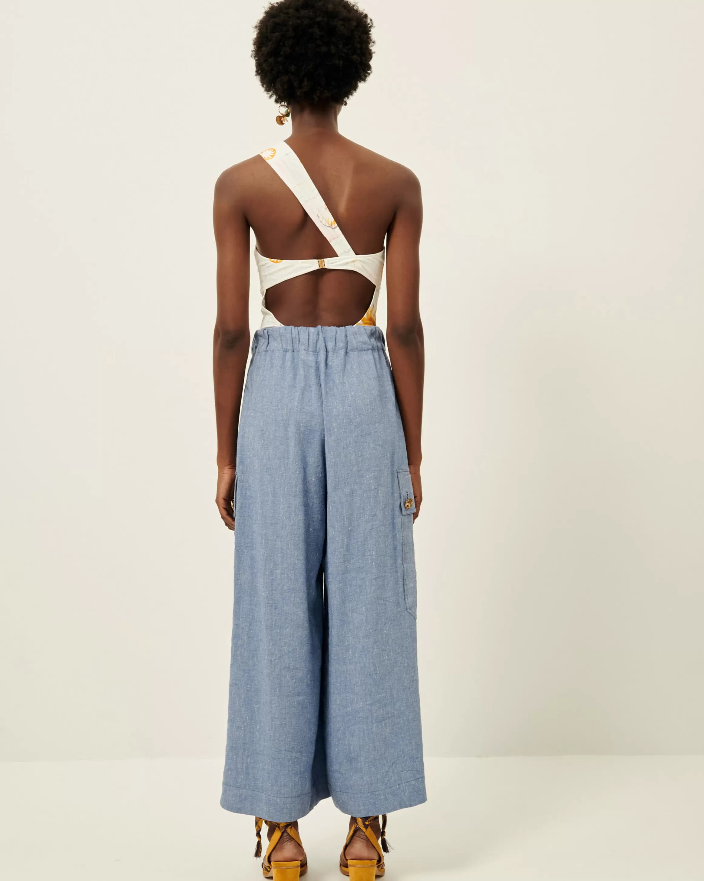 isla_cargo_22645.webp Sessùn Isla cargo