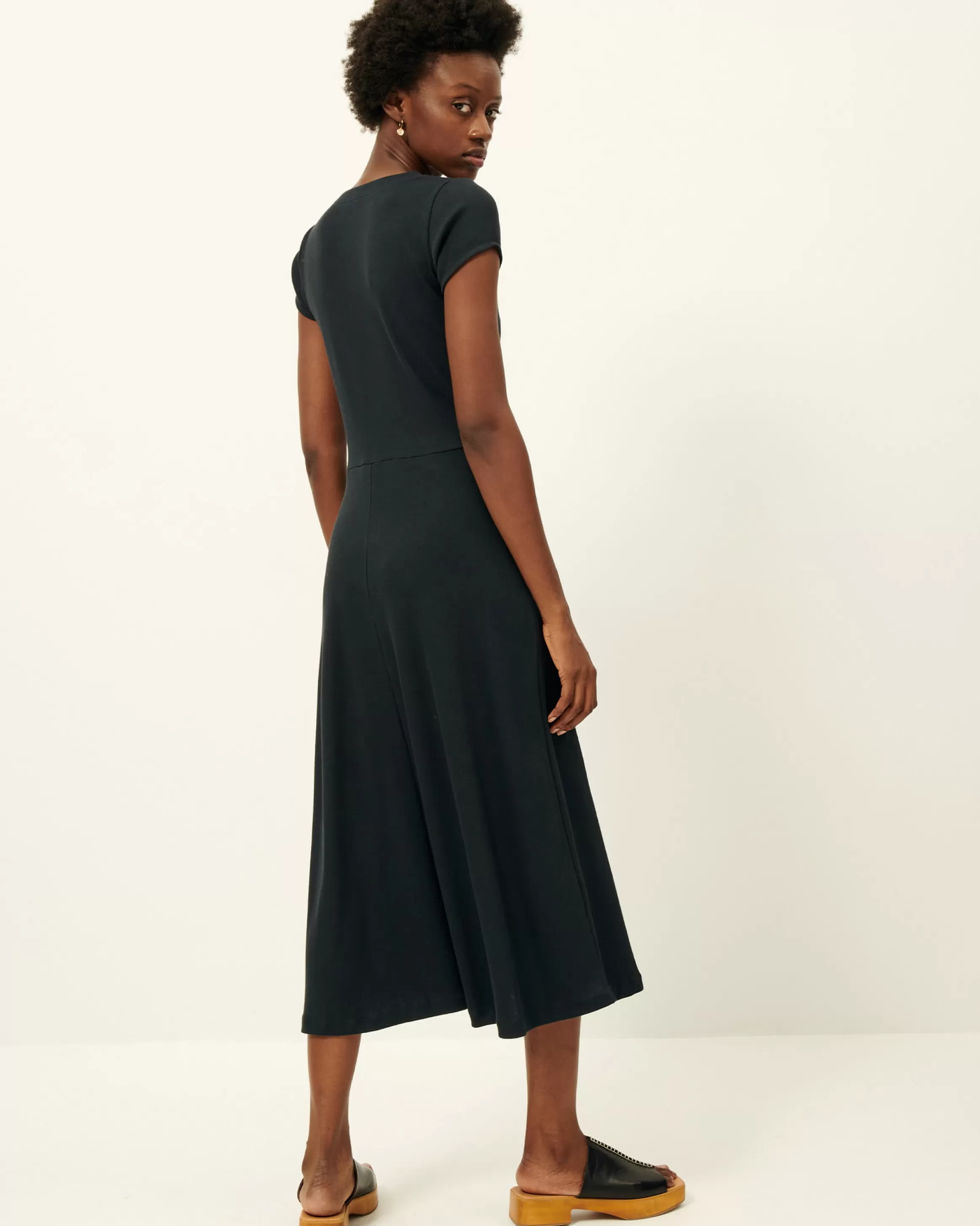 nea_20631.webp Sessùn Nea