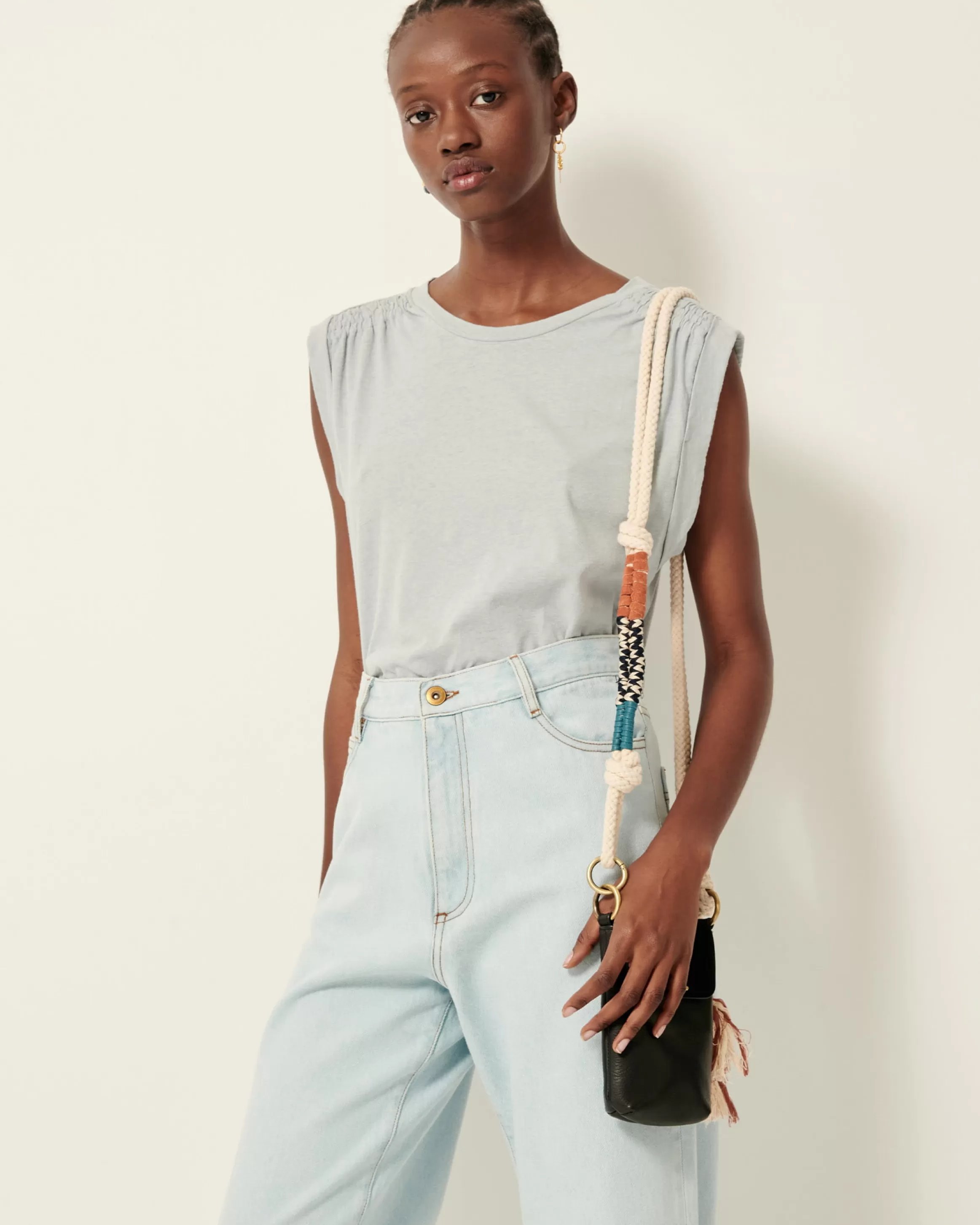 oyo_20366.webp Sessùn Oyo