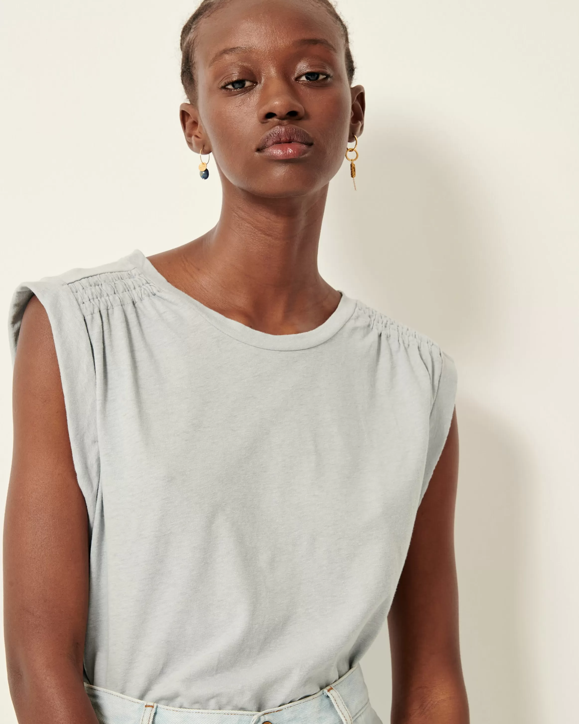 oyo_20367.webp Sessùn Oyo