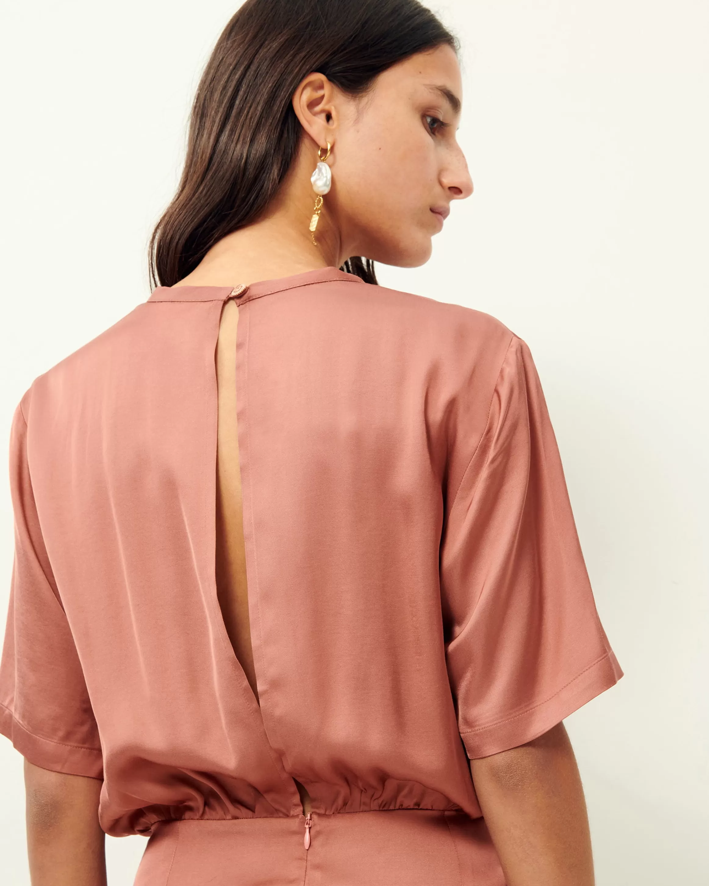 thea_20285.webp Sessùn Thea